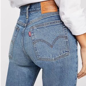 Levi’s wedgie fit jeans